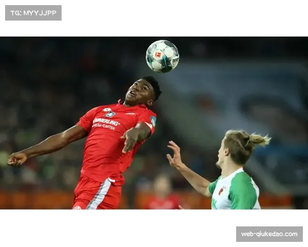 门兴主场失利引发球迷不满 高层面临巨大的压力与挑战